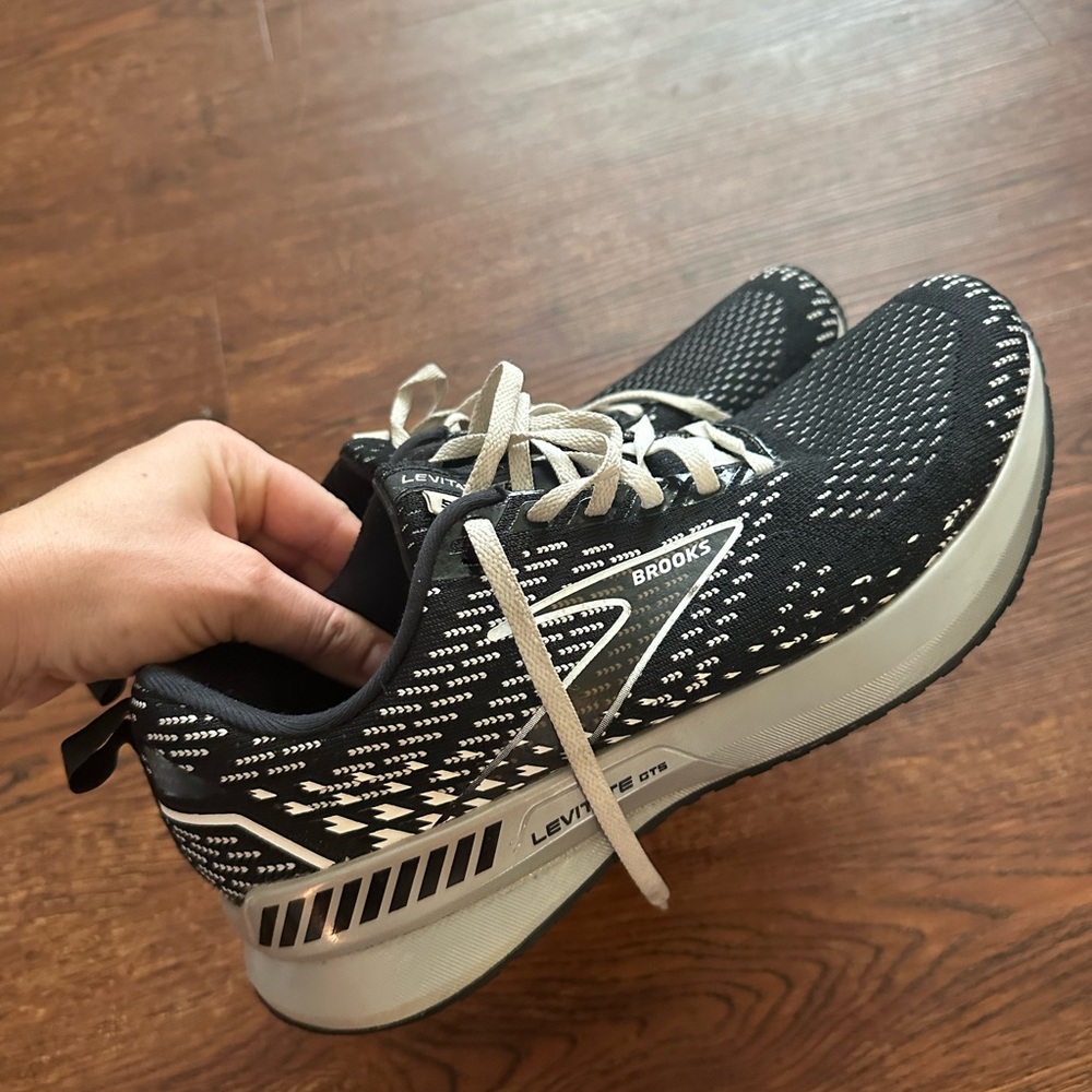 Brooks Black and White Athletic Shoes with Mesh Upper